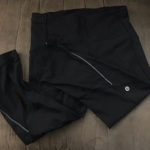 Lululemon crops